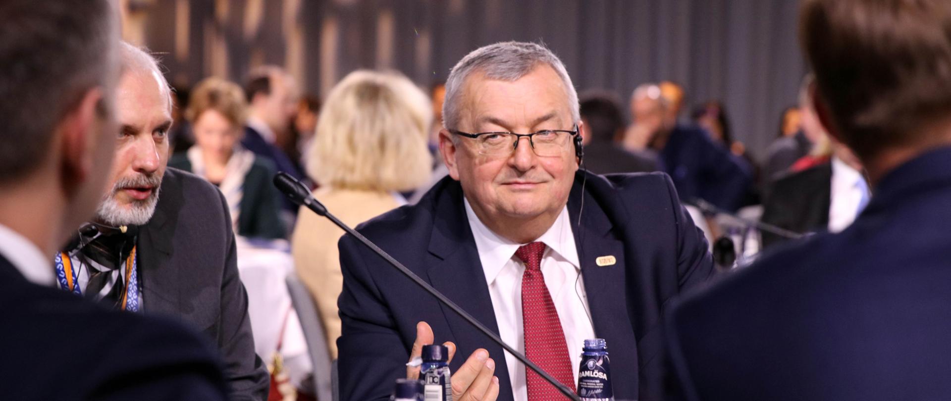 Minister infrastruktury RP Andrzej Adamczyk podczas nieformalnego szczuty Rady UE ds. Transportu i Energii w Sztokholmie