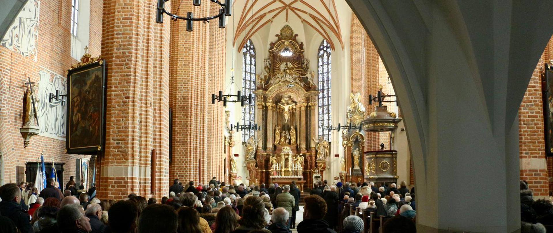 Katedra Podwyższenia Krzyża Świętego w Opolu ponownie otwarta dla wiernych