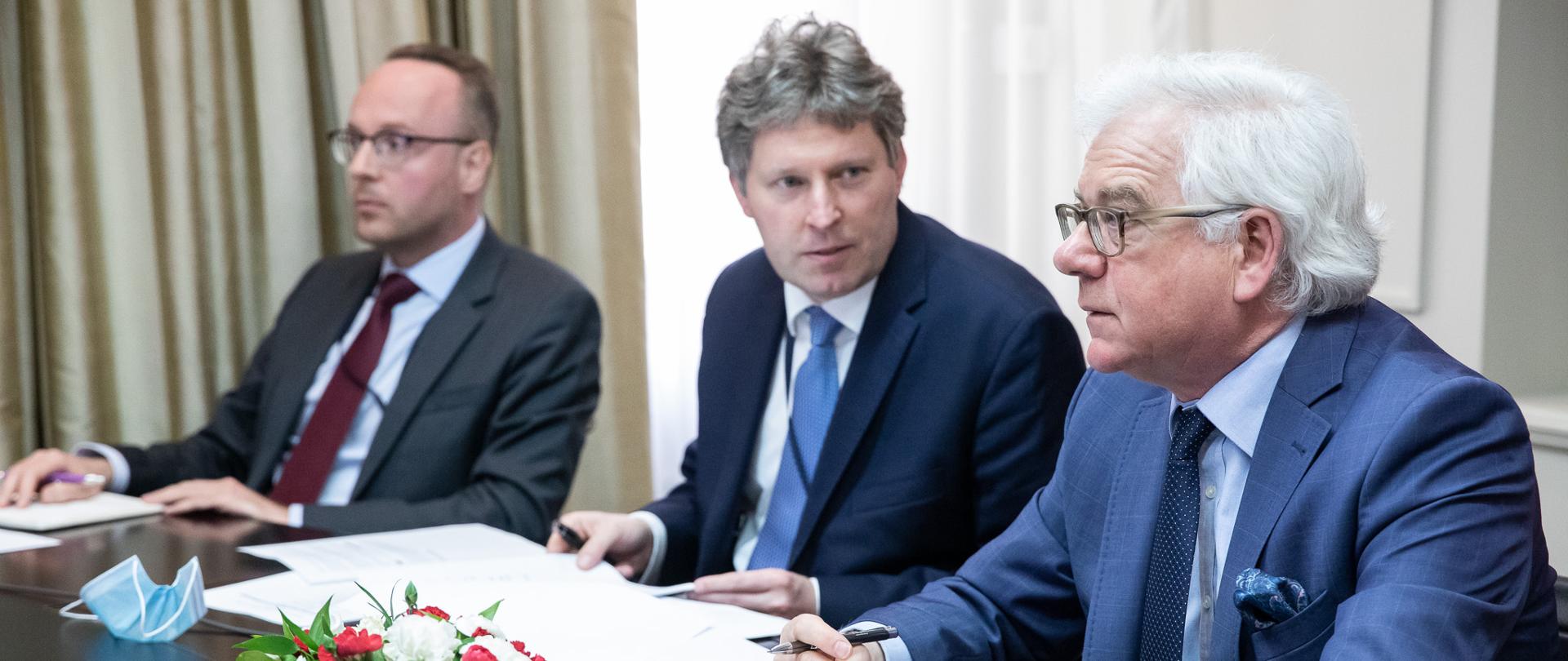 2020.06.04 Warszawa . Minister Jacek Czaputowicz . Wideokonferencja ministrow SZ Malej Grupy Globalnej Koalicji do Walki z Daesh .Fot. Tymon Markowski / MSZ