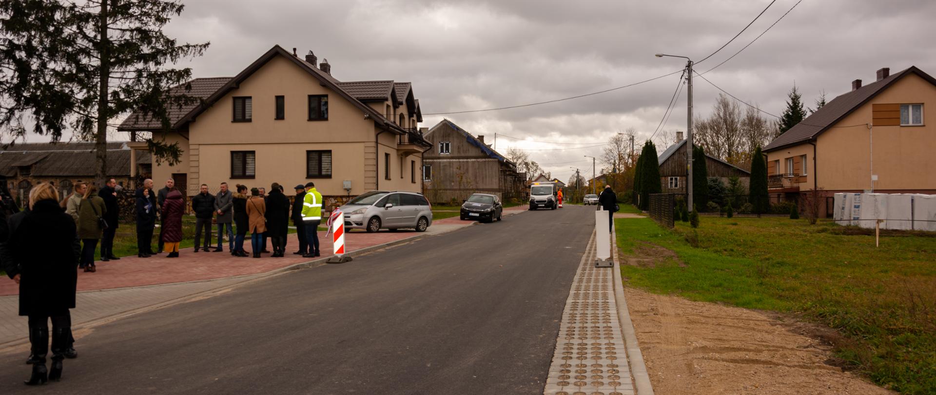 Otwarcie drogi w Kobylinie (gm. Piątnica)