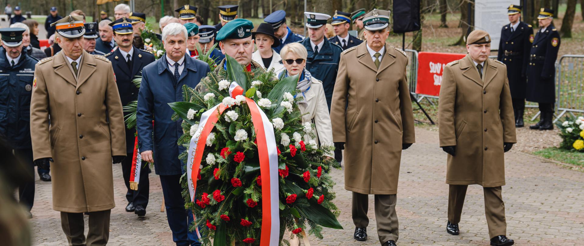Dzień Pamięci Ofiar Zbrodni Katyńskiej - uroczystości w Białymstoku