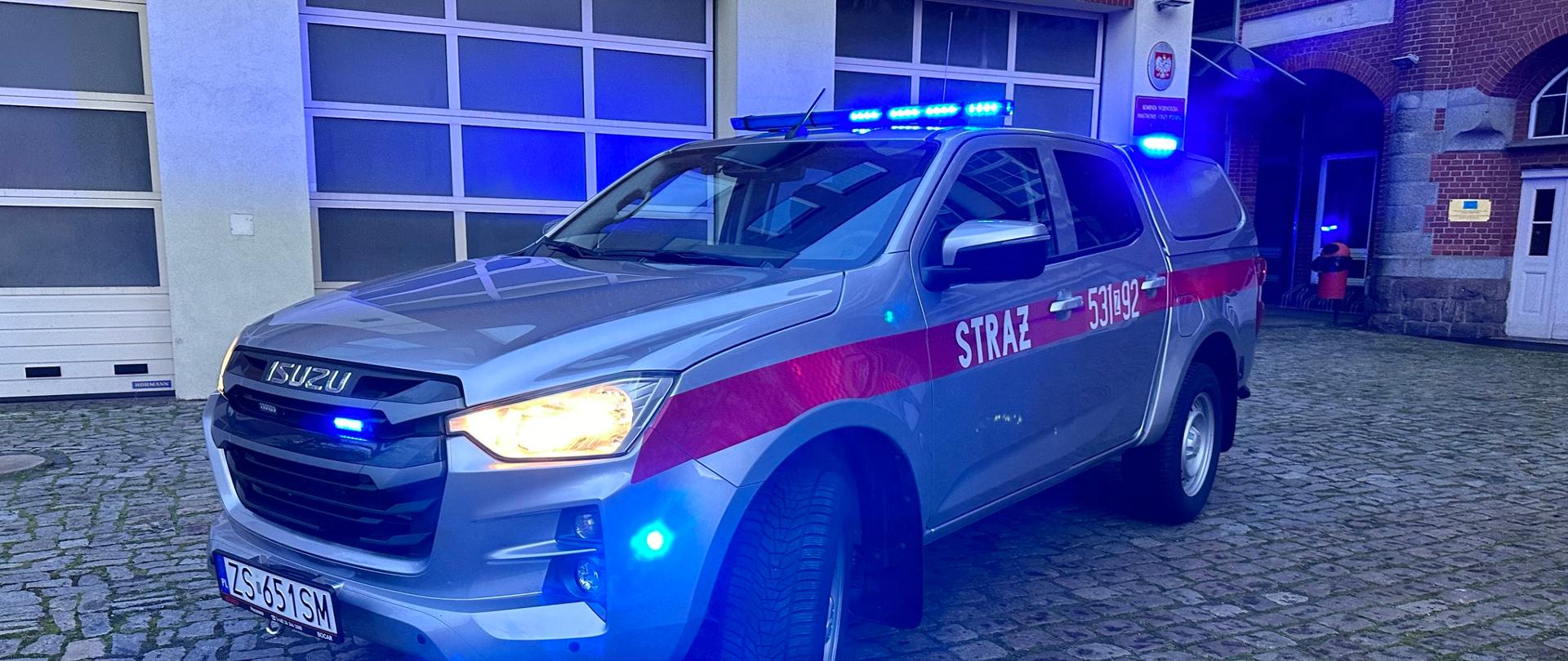 Odbiór lekkiego samochodu rozpoznawczo-ratowniczego na podwoziu Isuzu D-Max z wyposażeniem dla Komendy Powiatowej PSP w Stargardzie