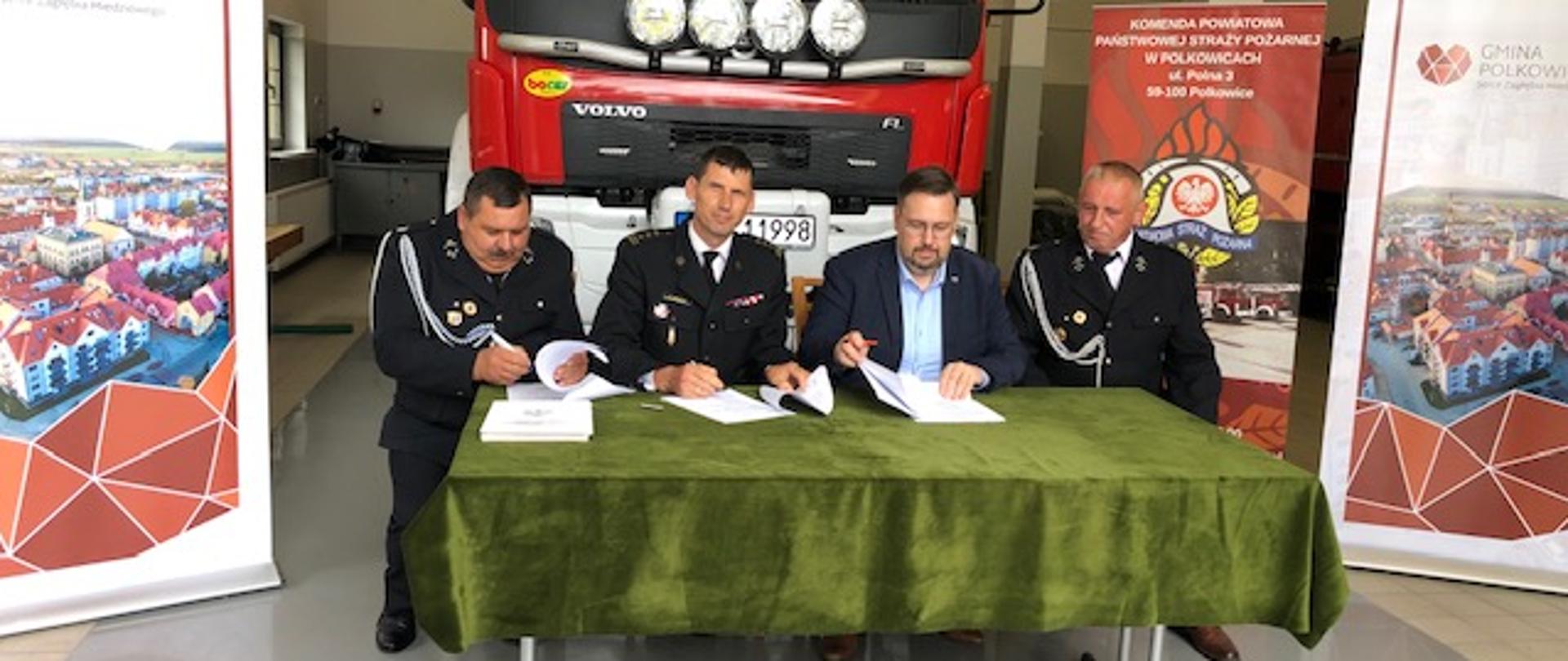 Podpisanie porozumienia w sprawie włączenia OSP Nowa Wieś Lubińska do KSRG