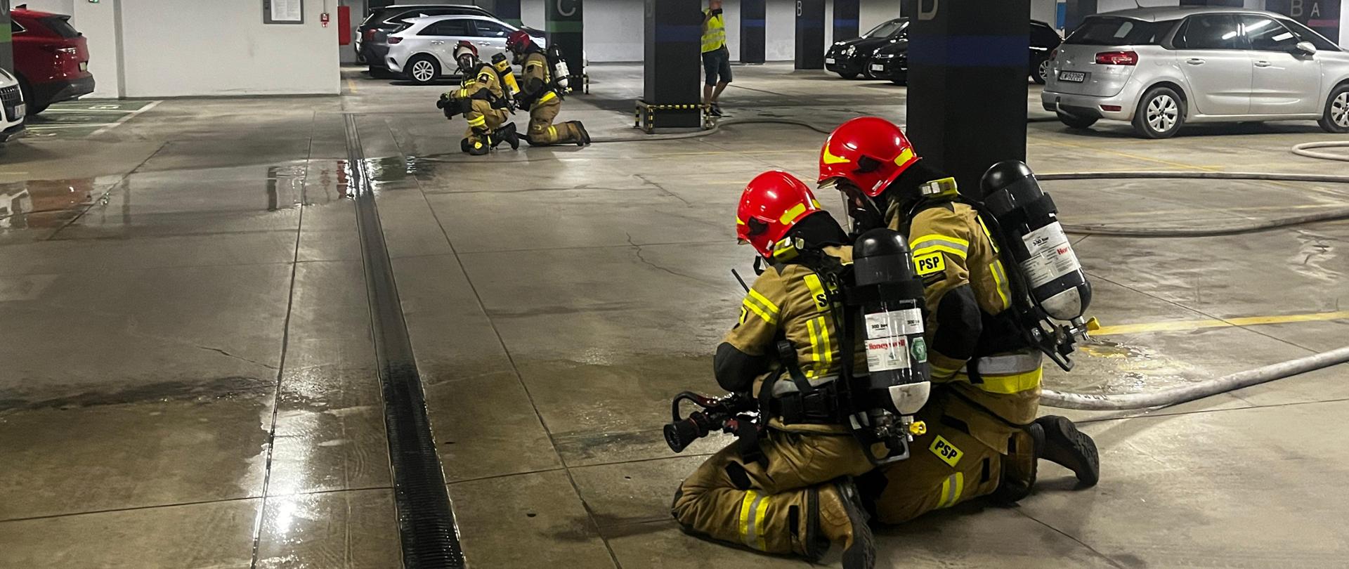 Ćwiczenia w Centrum Handlowym "Wzorcownia" we Włocławku