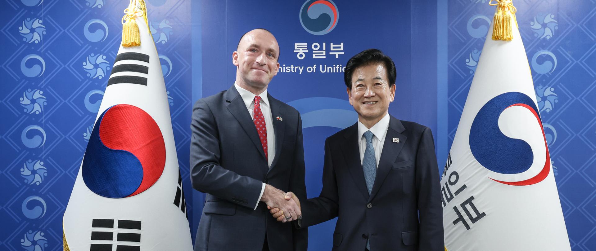 바르토시 비시니에프스키 주한 폴란드 대사와 대한민국 통일부 장관과의 회담