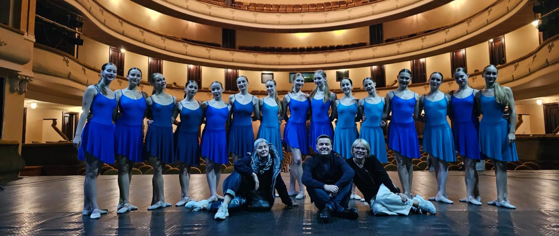 Międzynarodowym Festiwalu Choreograficznym im. George’a Balanchine’a w Kutaisi.