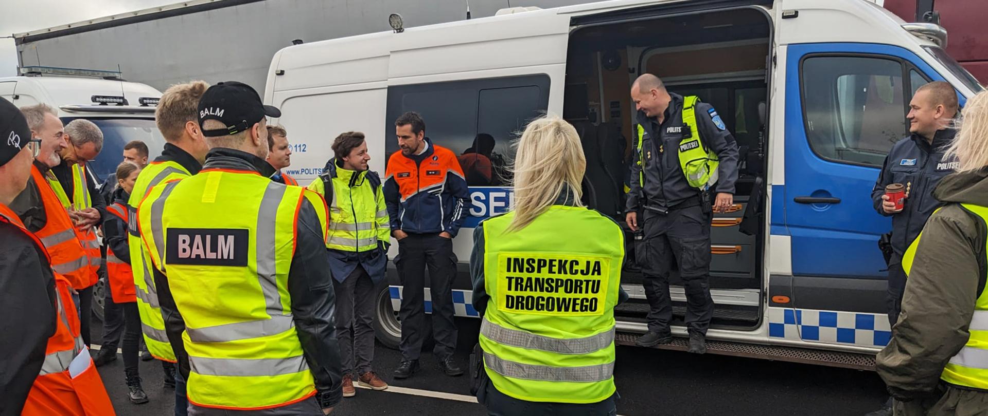 Wspólne kontrole drogowe w Tallinie z udziałem inspektorów Inspekcji Transportu Drogowego
