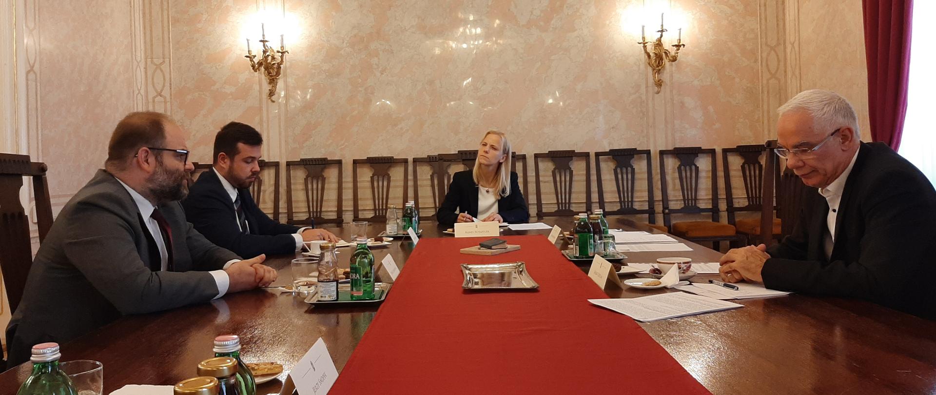 Wizyta wiceministra Lewandowskiego na Węgrzech