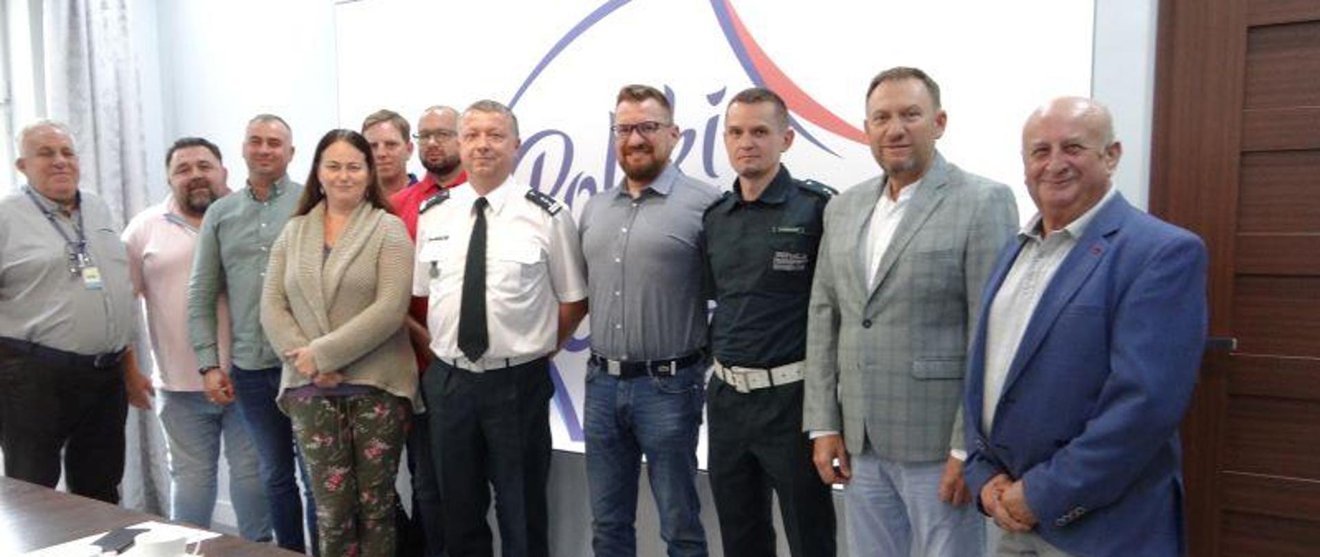 Uczestnicy spotkania na wspólnej fotografii