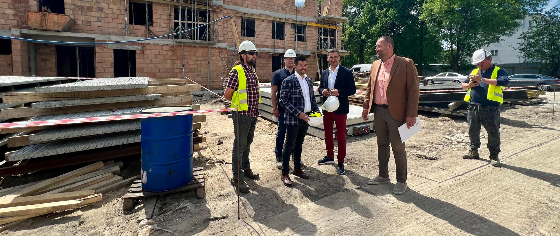 Wizyta na placu budowy w Miechowie.