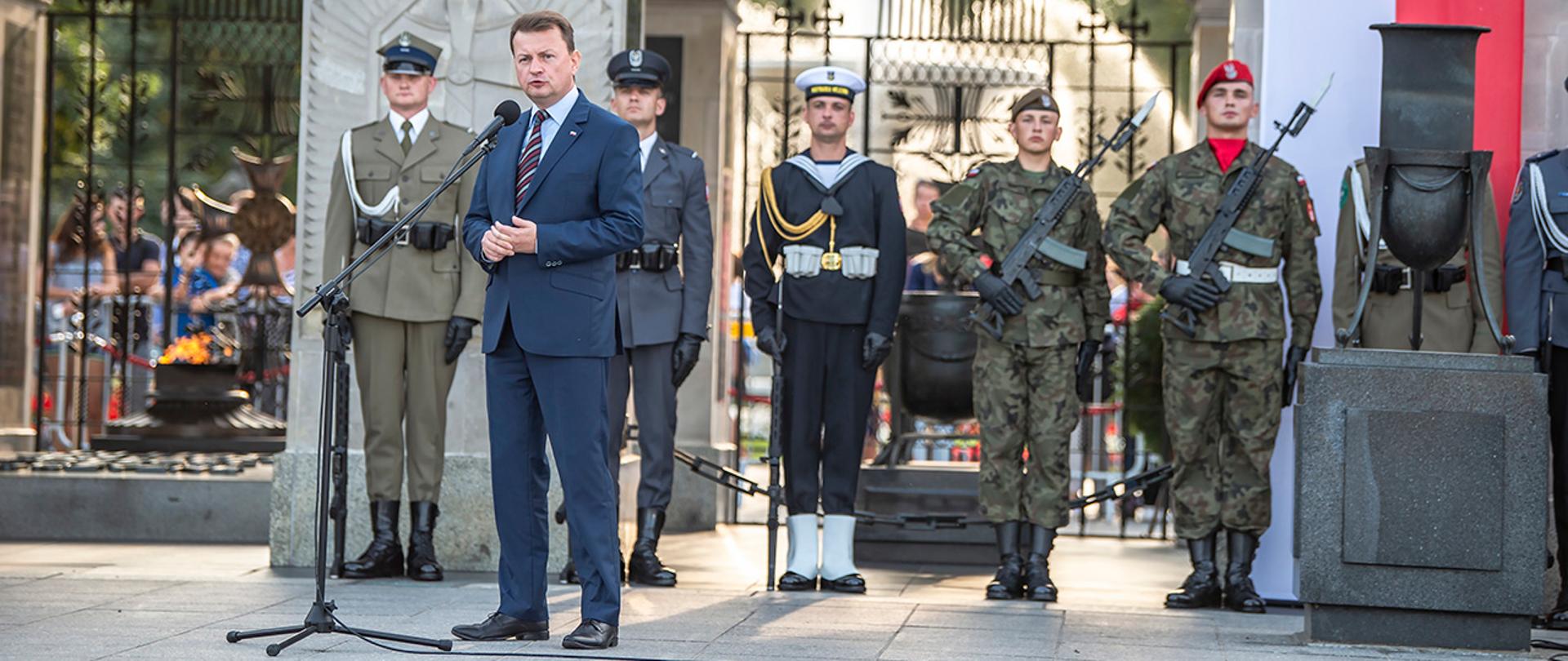 01_Obrońcy_Ojczyzny_i_strażnicy_pamięci