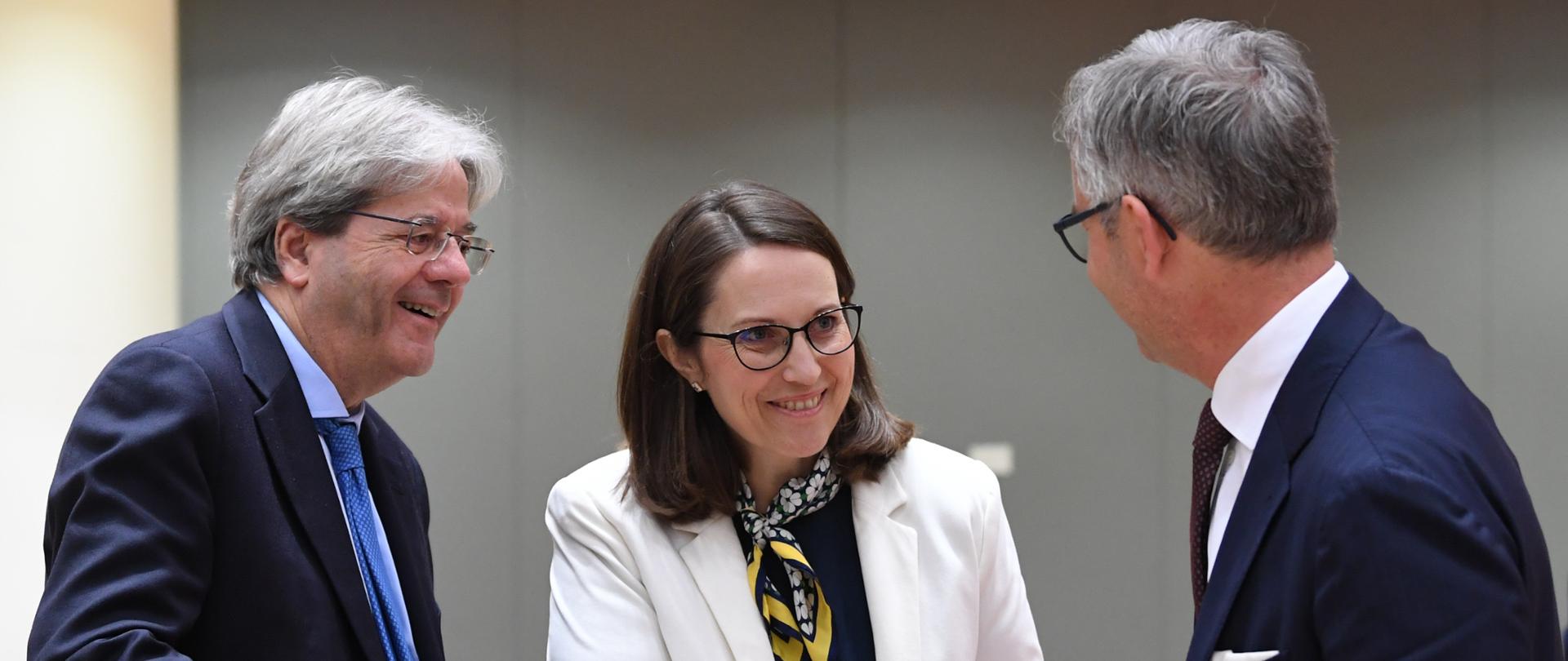 Minister finansów Magdalena Rzeczkowska