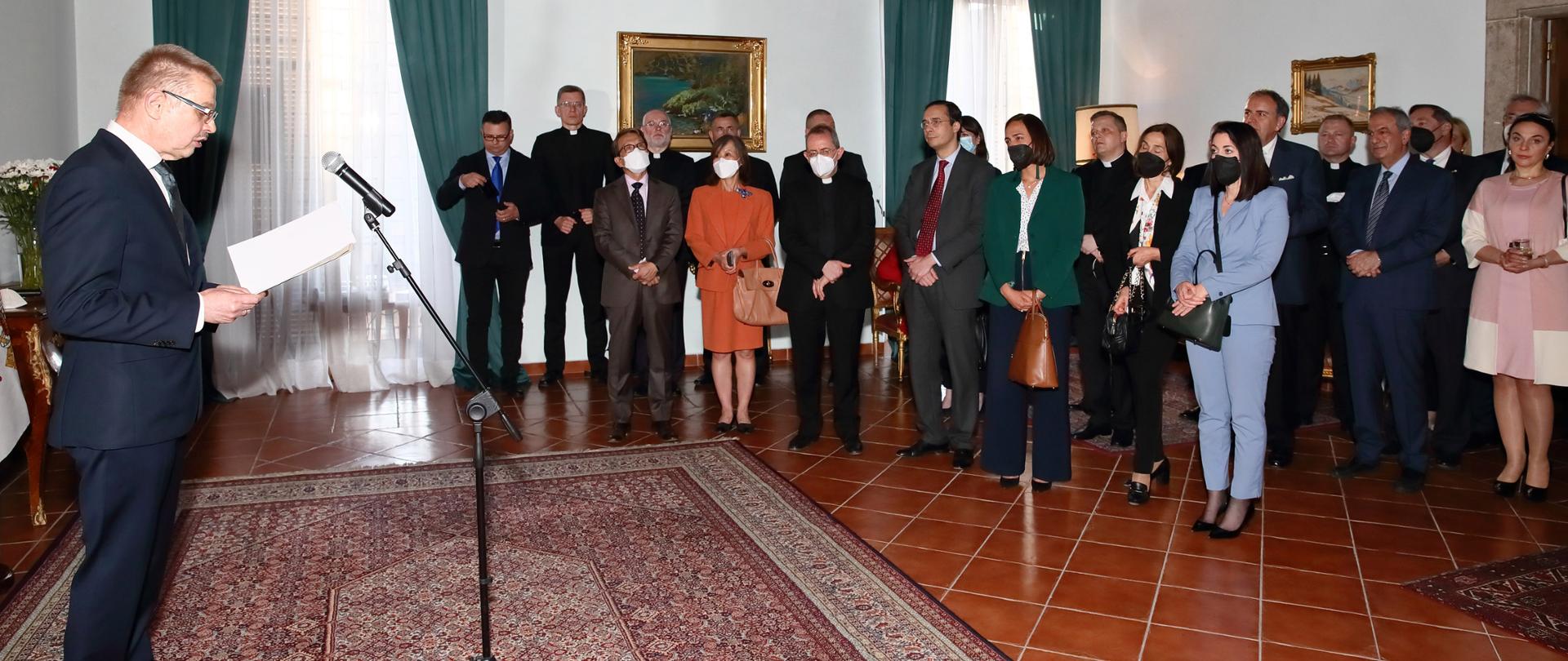 28.04.2022 Roma. Ambasciata della Repubblica di Polonia presso la Santa Sede. Ricevimento in occasione della Festa Nazionale della Costituzione del 3 Maggio e del congedo dell'Ambasciatore della Repubblica di Polonia presso la Santa Sede Janusz Kotanski.