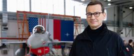 Premier Mateusz Morawiecki podczas wizyty w 32. Bazie Lotnictwa Taktycznego w Łasku.