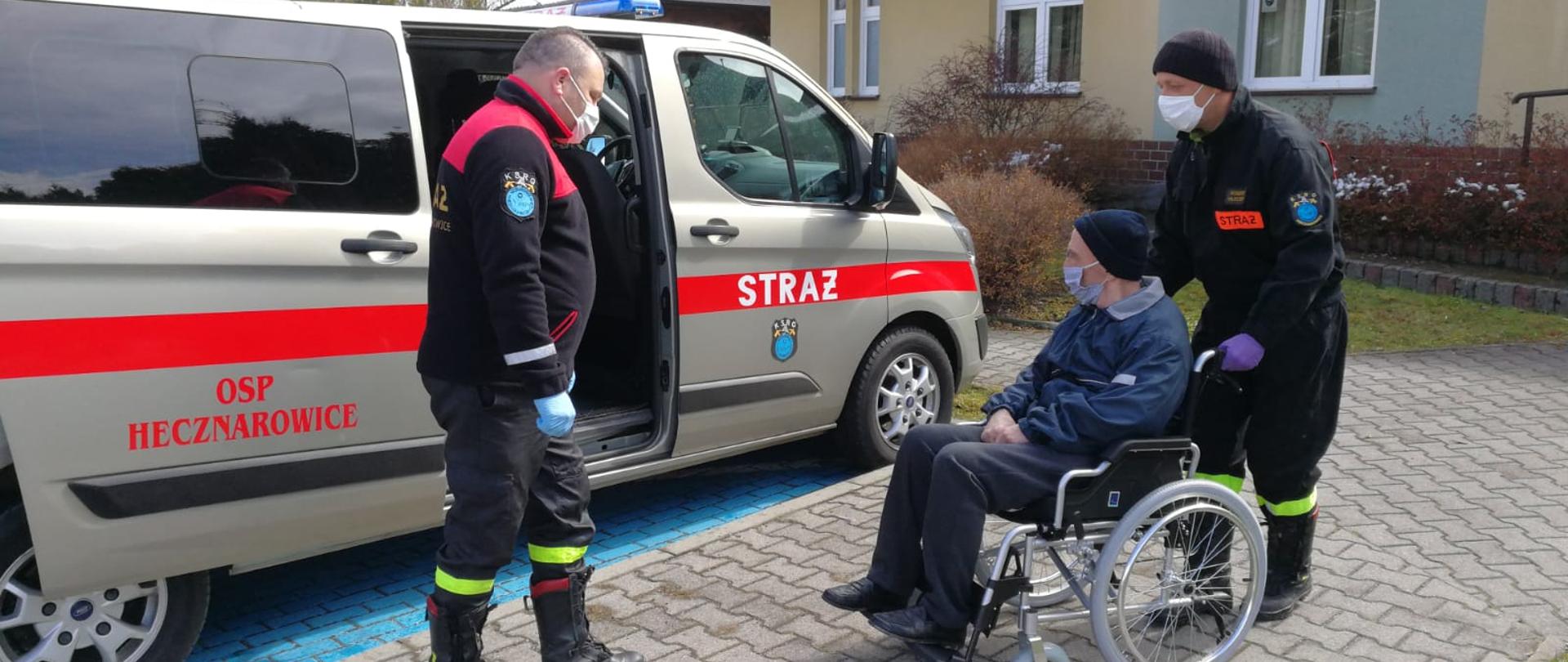 Transport seniorów na szczepienie 