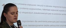 kpt Natalia Jagiełło-Wielgosik podczas wystąpienia.