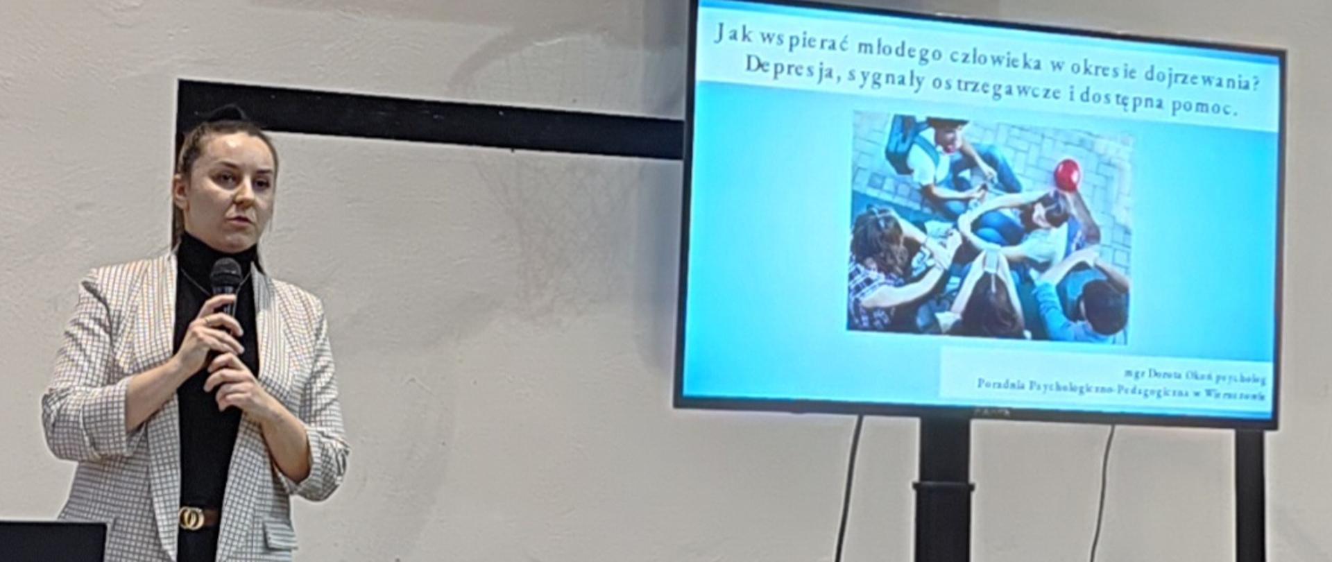 Jak wspierać młodego człowieka w okresie dojrzewania? Depresja, sygnały ostrzegawcze i dostępna pomoc. Spotkanie psychologa z rodzicami w ZSCKR w Lututowie