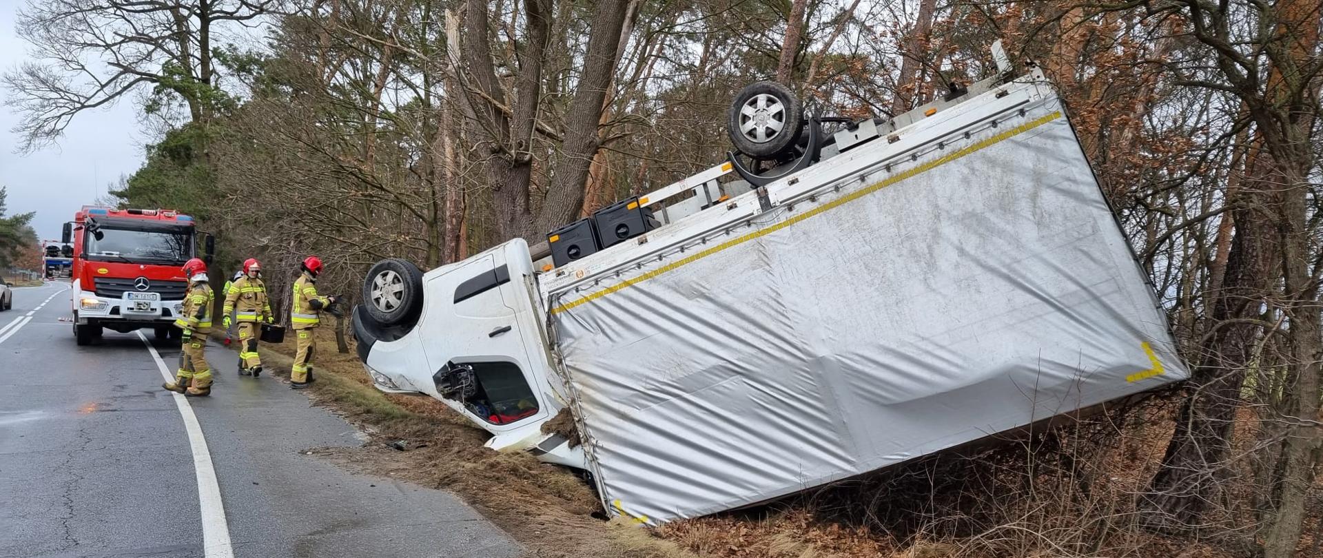 Skutki porywistego wiatru w powiecie wołowskim