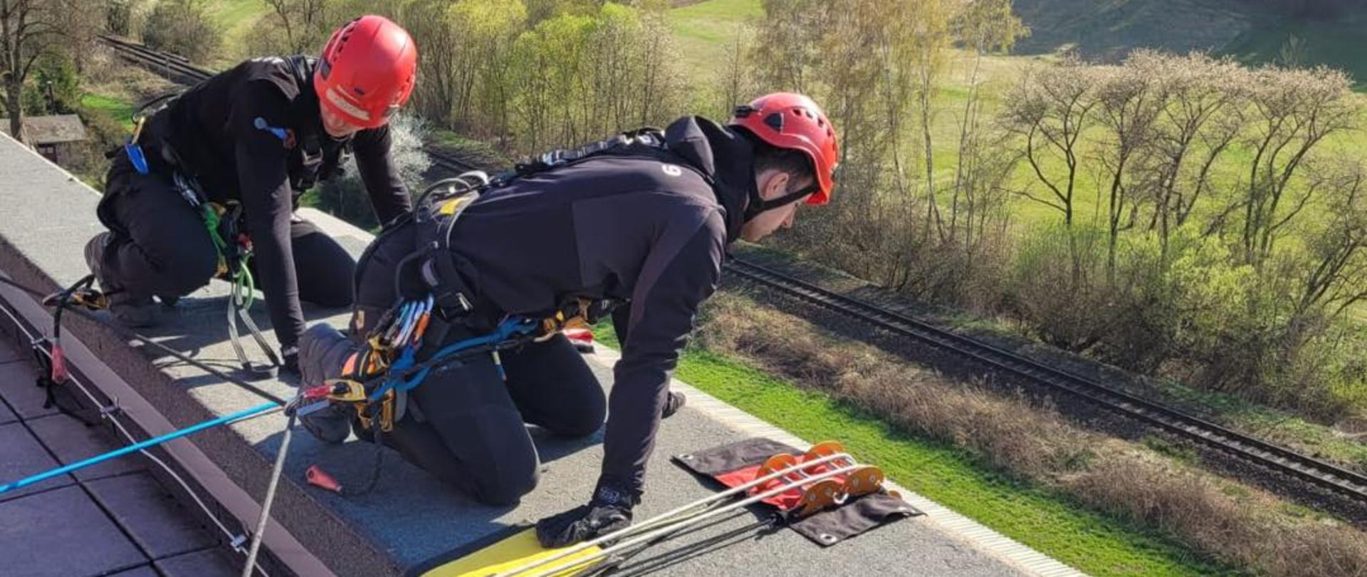 Ćwiczenia strażaków z SGRW Wrocław 9