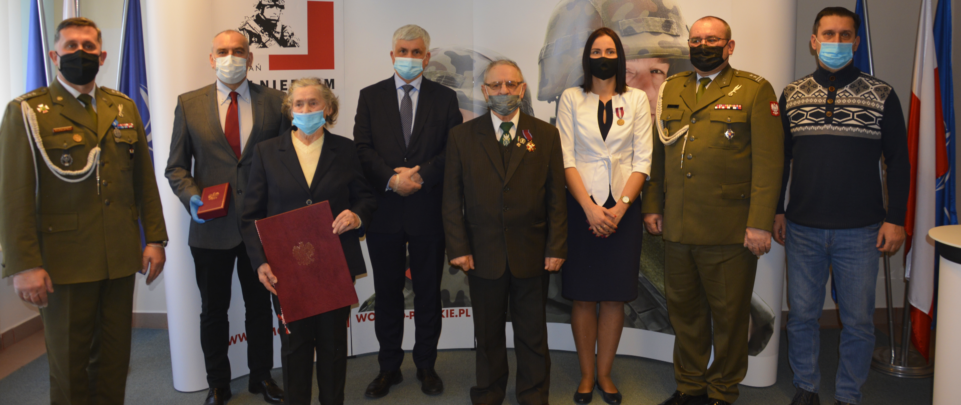 Pielęgnują pamięć o polskiej historii. Wojewoda wręczył odznaczenia państwowe w Łomży