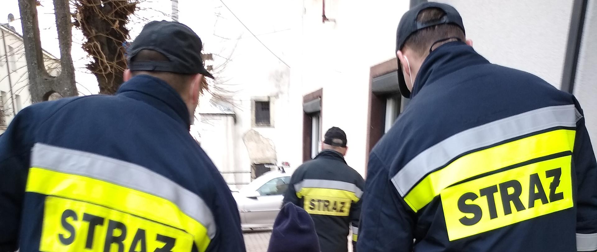 PIŃCZOWSCY STRAŻACY WSPOMAGAJĄ NARODOWY PROGRAM SZCZEPIEŃ 