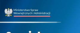 Pionowy plakat o niebieskim tle z biało-czerwonym paskiem u góry, promujący specjalne treningi reagowania. W lewym górnym rogu znajduje się białe godło Polski (orzeł w koronie), a obok niego, w dwóch wierszach, biały napis: Ministerstwo Spraw Wewnętrznych i Administracji. Poniżej paska, na środku plakatu, widnieje duży, biały, wielowierszowy napis pogrubioną czcionką: Specjalne treningi reagowania. Pod nim, mniejszym pismem, napisano: - dla mieszkańców woj. lubelskiego i podkarpackiego. W dolnej części plakatu, po lewej stronie, znajdują się dwie białe ikony: kalendarz oraz zegar. Obok ikony kalendarza napisano białą czcionką: 19 września 2026, a obok ikony zegara: 11:00 - 14:00. Prawa strona tła jest jaśniejsza, a lewy dolny róg - ciemniejszy.