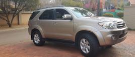 Toyota Fortuner 4.0 Ambasada RP w Pretorii