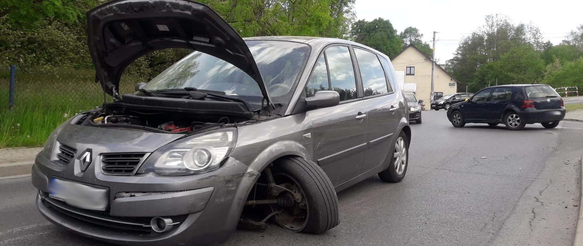 Samochody uczestniczące w zdarzeniu.