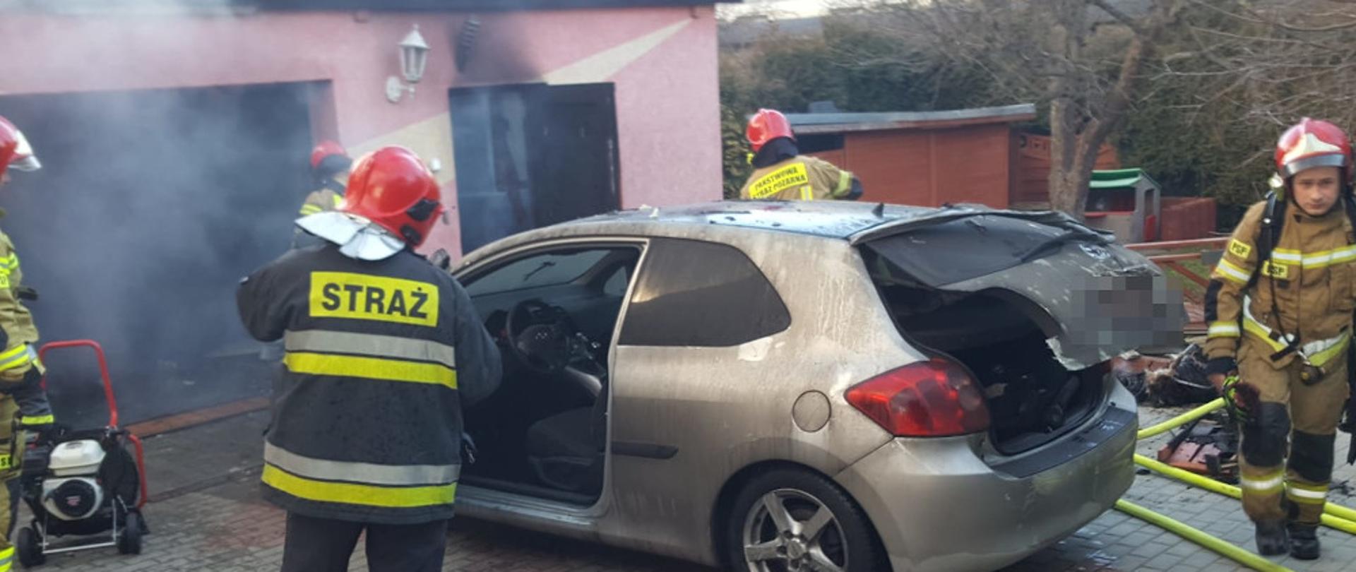 Pożar garażu w miejscowości Szczecinek, ul. Pomorska