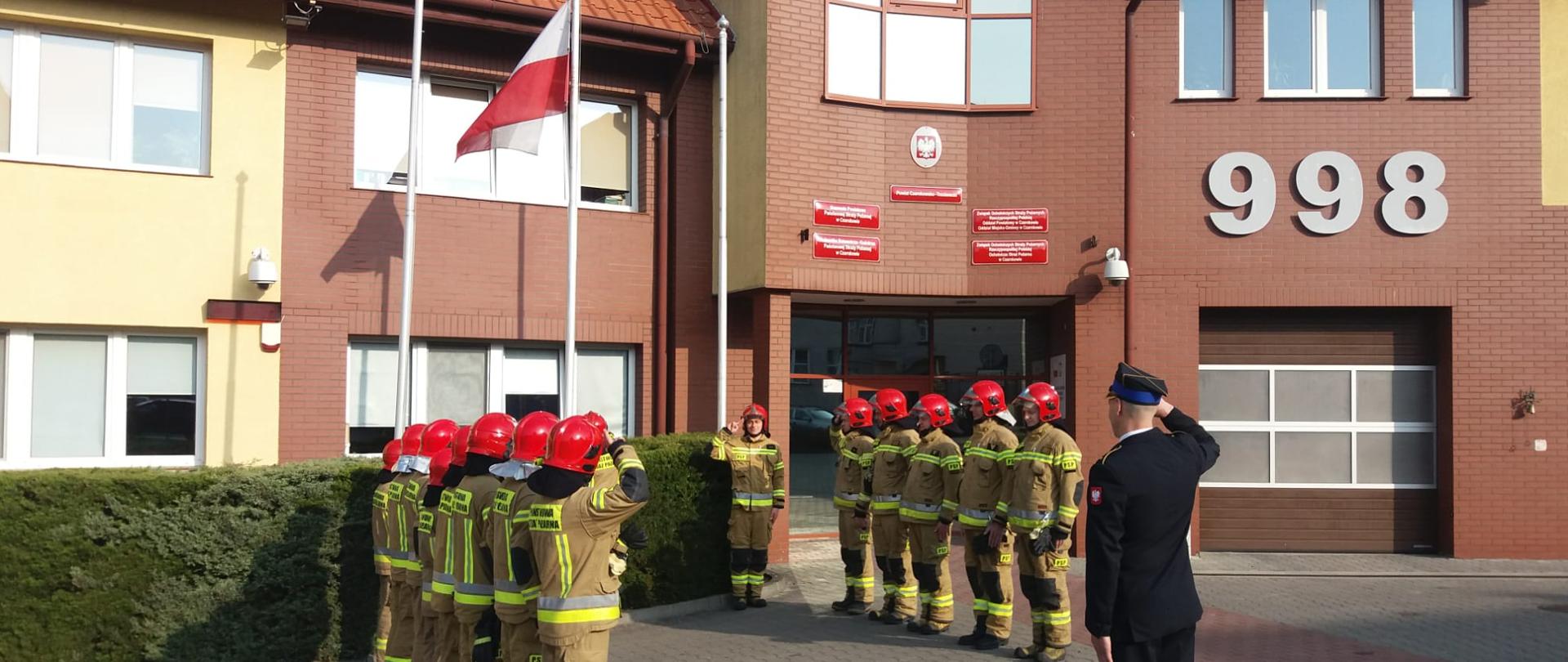 Uroczysta zmiana służby.