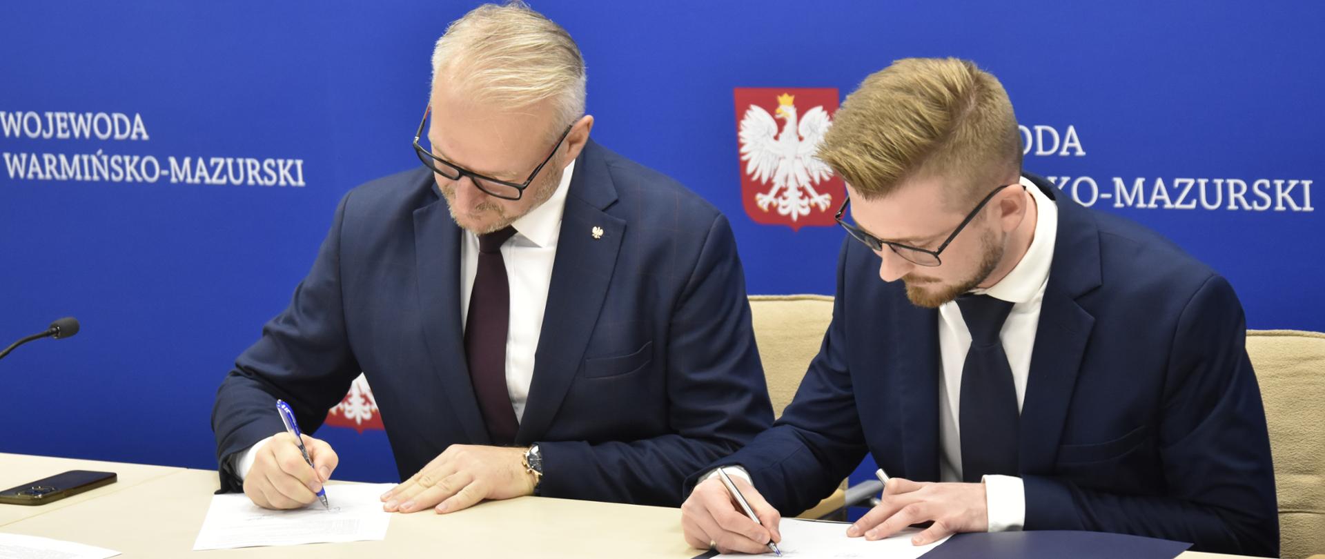 Podpisanie umów w ramach likwidacji tzw. "białych plam" w opiece nad dziećmi do lat 3.