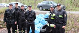 Strażacy KP PSP Polkowice sprzątający polkowickie glinianki
