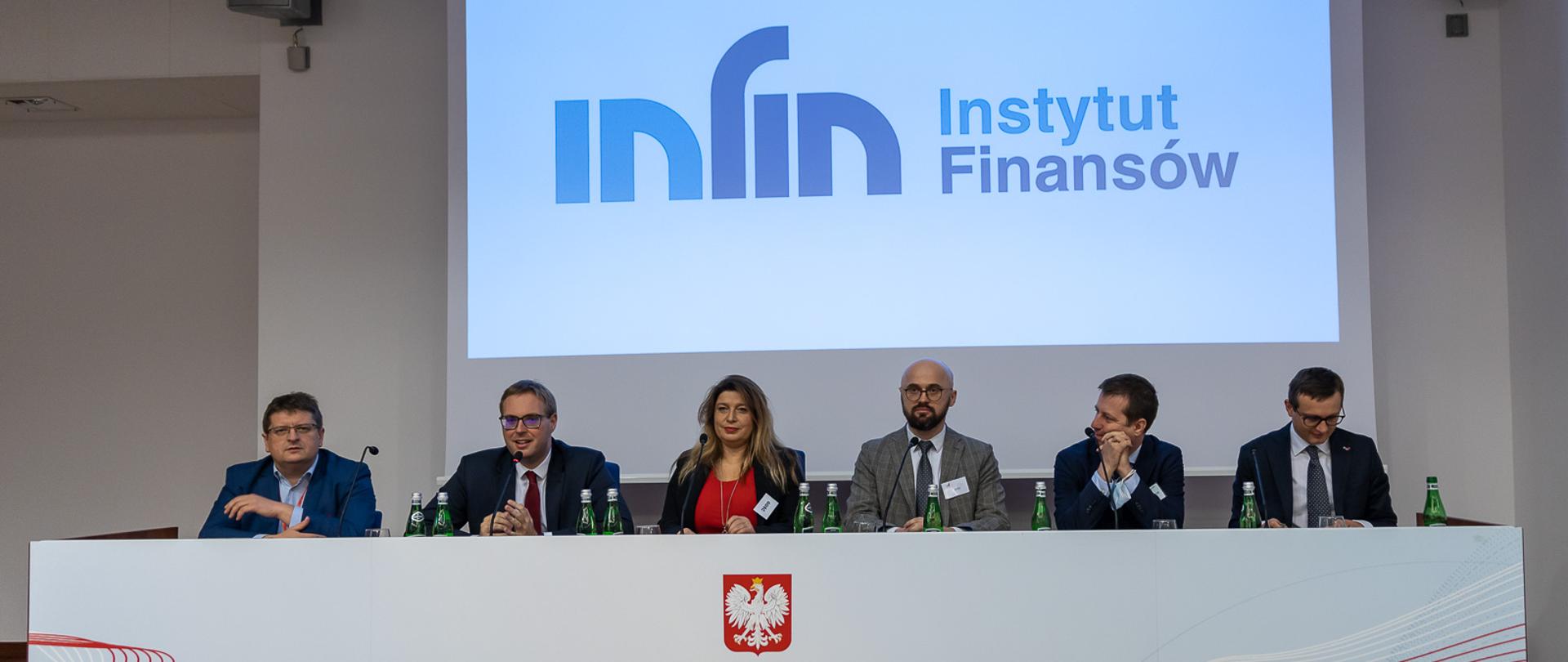 Prelegenci Instytutu Finansów podczas spotkania