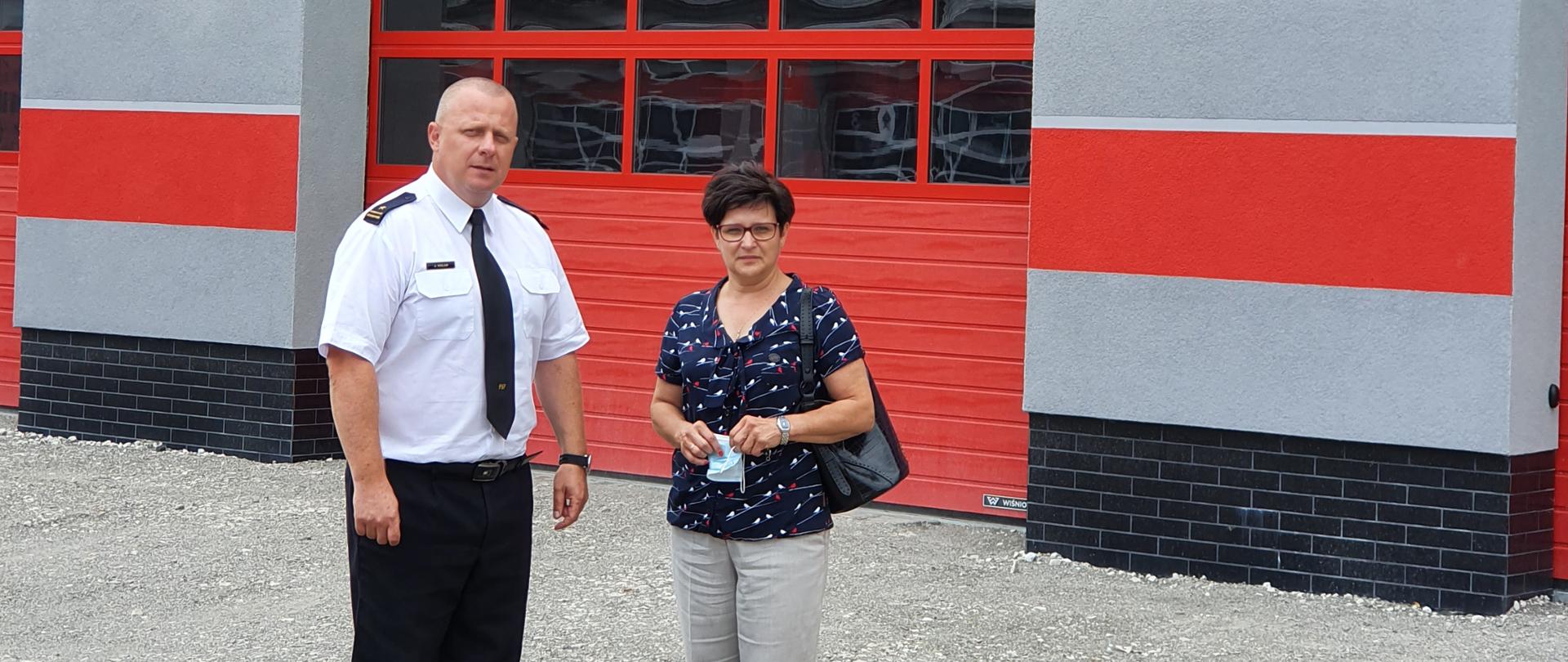 Na zdjęciu Komendant Powiatowy PSP w Złotowie oraz Starosta Złotowski Małgorzata Sameć 