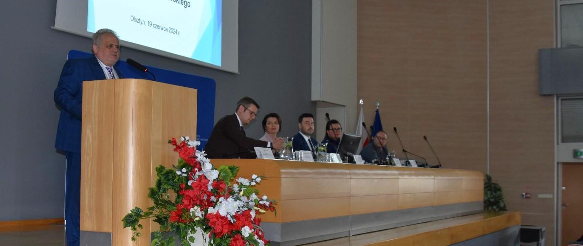 Narada robocza w Urzędzie Wojewódzkim dotycząca przeciwdziałania przemocy domowej
