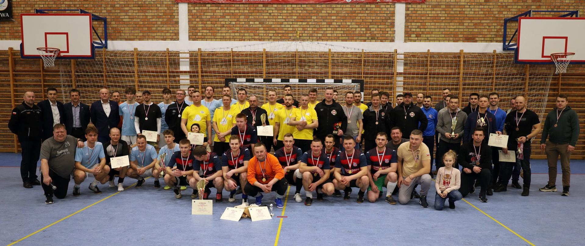 Zdjęcie grupowe uczestników turnieju