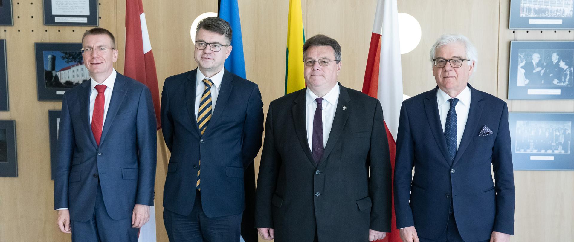 2020.06.02 Tallin , Estonia . Minister Jacek Czaputowicz . Delegacja do Estonia . Spotkanie z minister SZ Litwa , Lotwa i Estonia . Konferencja prasowa .Fot. Tymon Markowski / MSZ