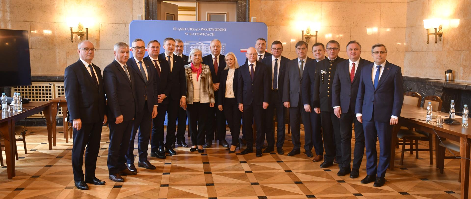 Family photo wszystkich uczestników Zespołu.