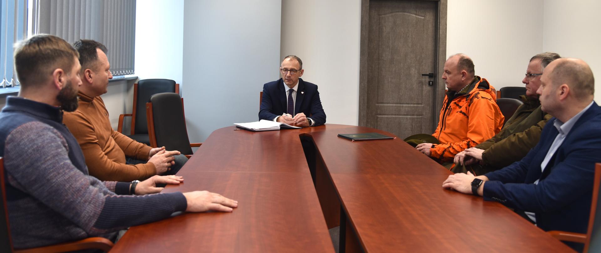 Spotkanie Wojewody Lubuskiego Marka Cebuli ze środowiskiem łowieckim