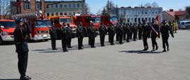 Na zdjęciu widzimy uroczysta zbiórka z okazji Dnia Strażaka.