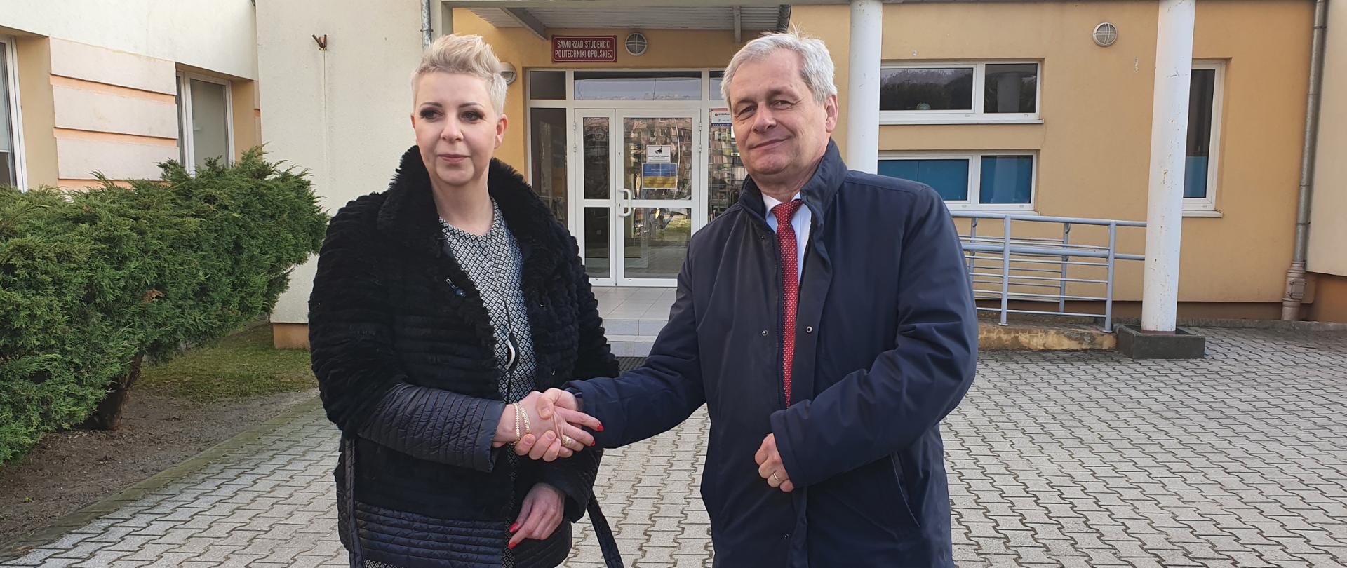 Radcy prawni pomagają Ukrainie