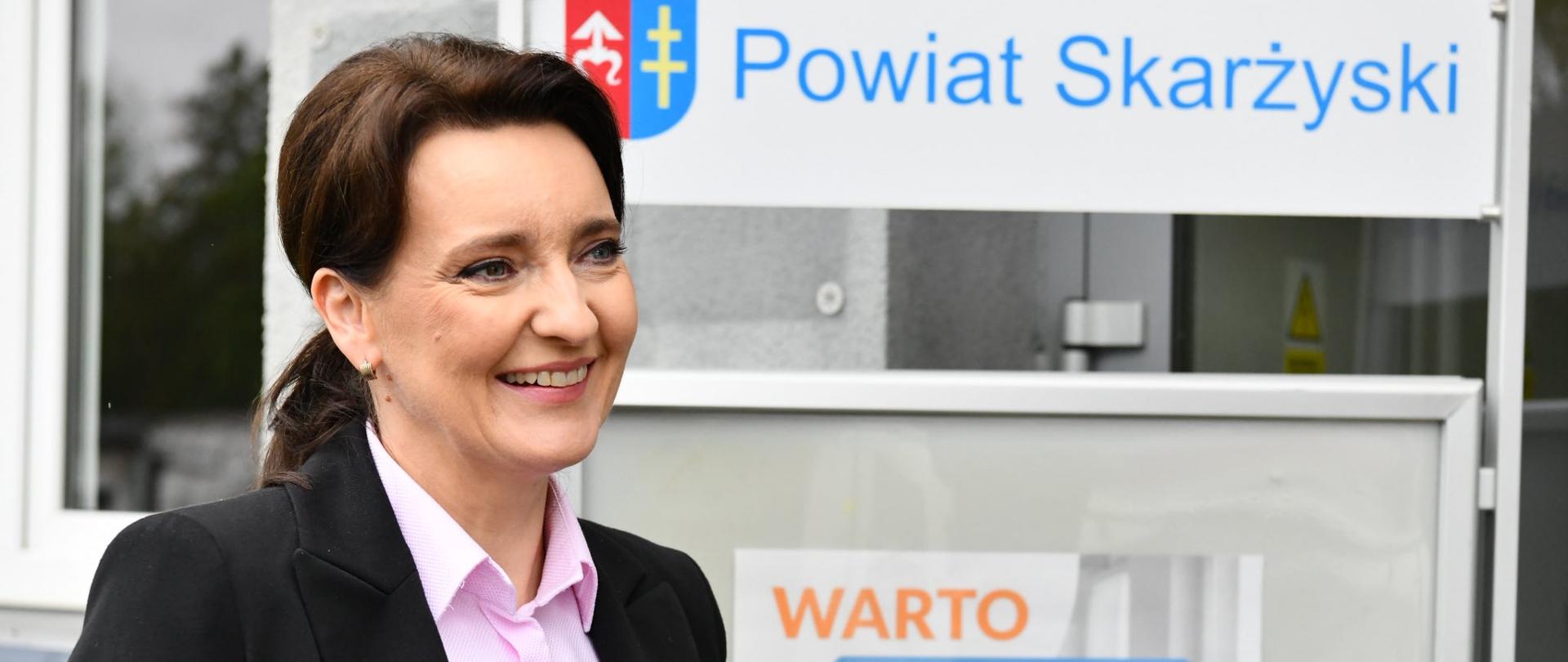 Edukacja prawna w praktyce – program „Warto wiedzieć” - Marzena Okła-Drewnowicz 