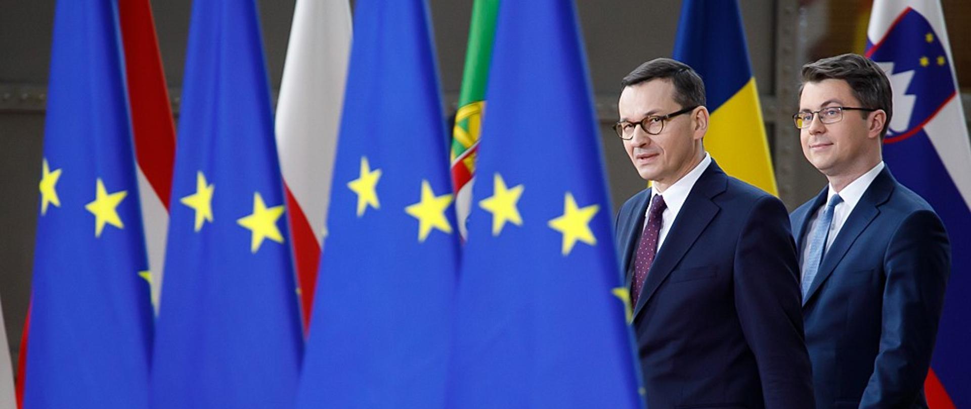 Premier i rzecznik rządu. 