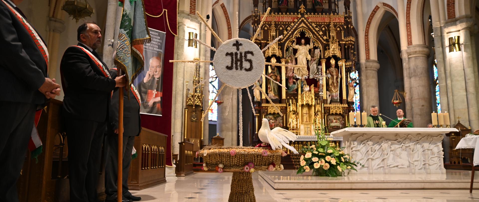  Uroczystości religijne w łódzkiej archikatedrze 