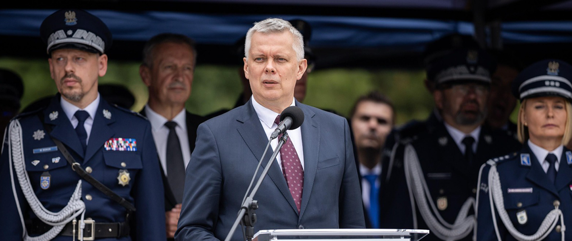 Uroczysta promocja oficerska w Akademii Policji w Szczytnie z udziałem ministra Tomasza Siemoniaka