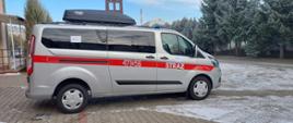 Srebrny samochód specjalny, który otrzymała Komenda Powiatowa PSP w Kole