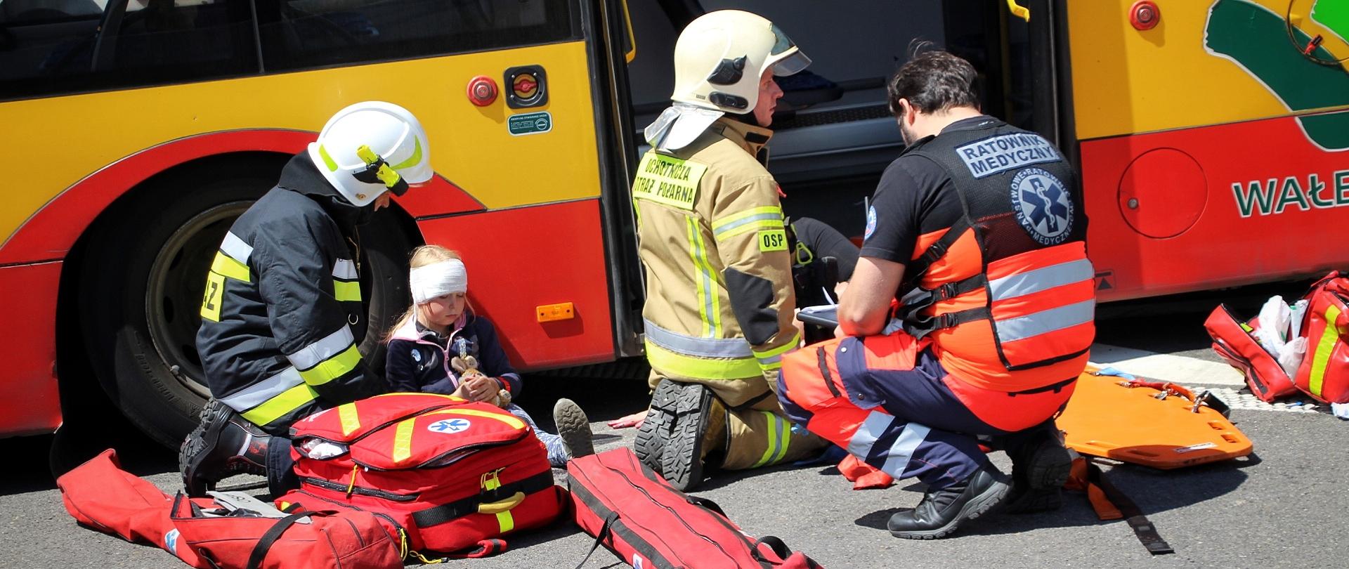 Ćwiczenia powiatowe na nowej obwodnicy Wałbrzycha