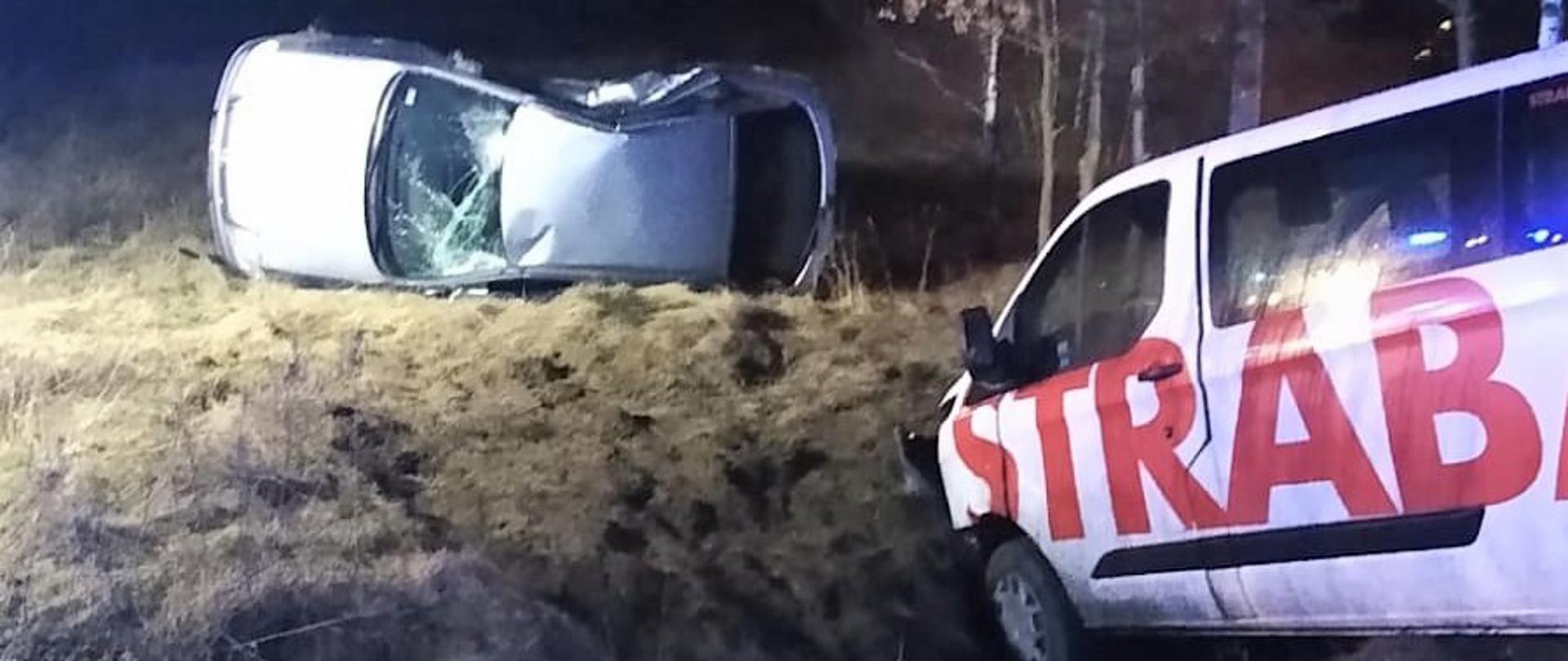 Wypadek dwóch samochodów osobowych w miejscowości Helenowo Stare