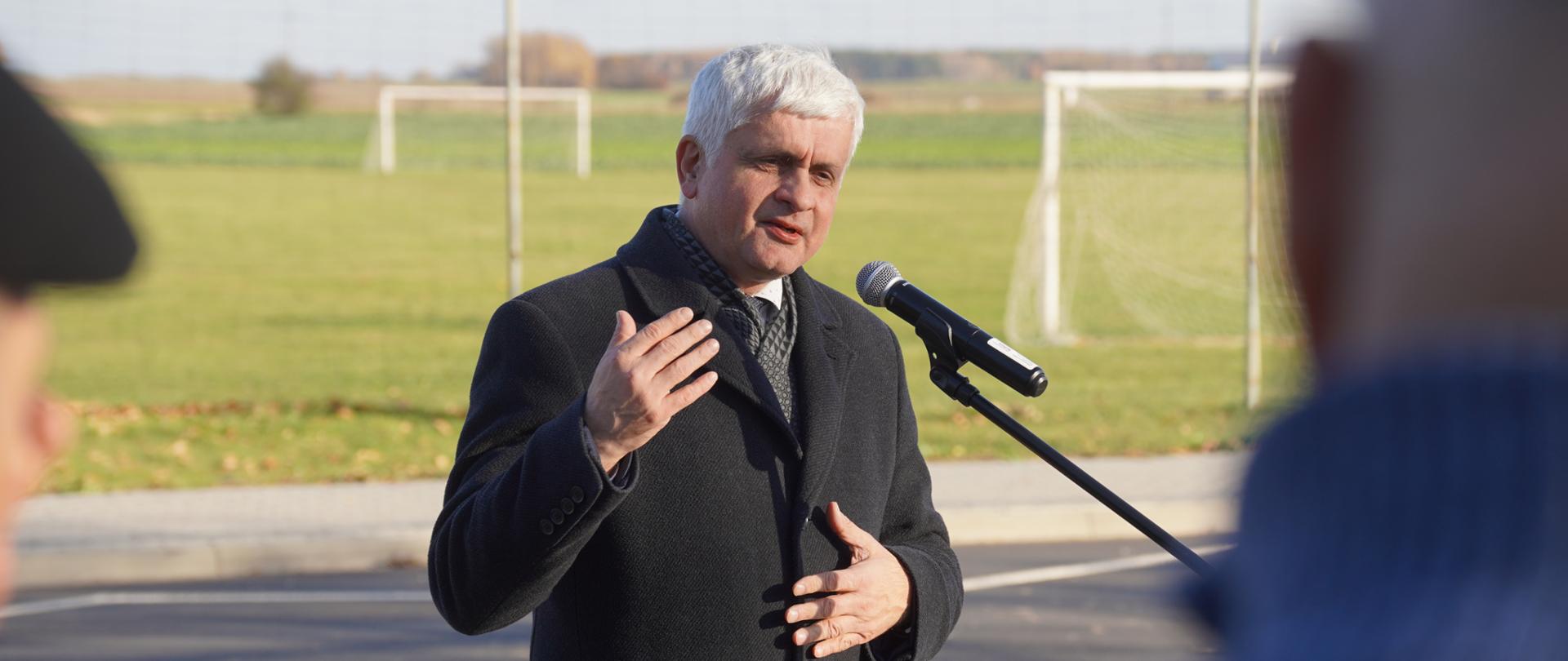 Droga z Miłkowic Maciek do Smarklic w powiecie siemiatyckim przebudowana