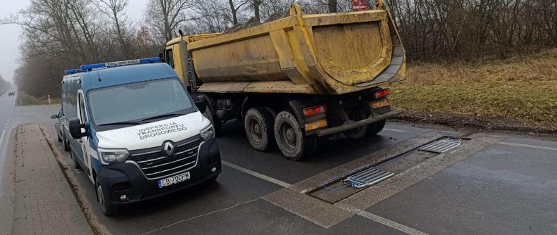 Widok pojazdu ITD wraz z kontrolowaną ciężarówką